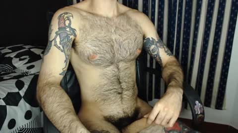 Taylor online show from 11-09-25, 05:06