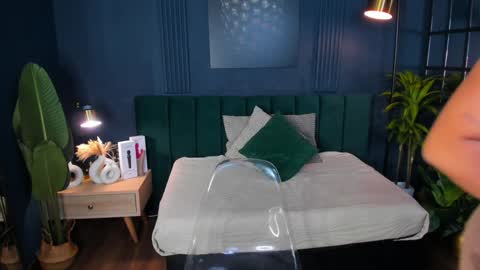 Snapshot of taylor_bennet chatting on 01-24-25, 06:46 Taylor Bennet online show from 01-24-25, 06:46