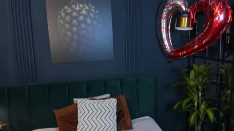 Snapshot of taylor_bennet chatting on 03-05-25, 12:00 Taylor Bennet online show from 03-05-25, 12:00