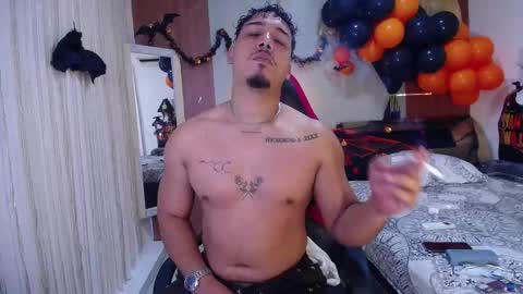 taylor_collins_2 online show from 10-25-25, 12:56