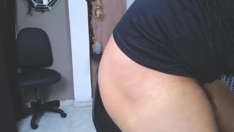 taylor_collins_2 online show from 10-29-25, 05:25