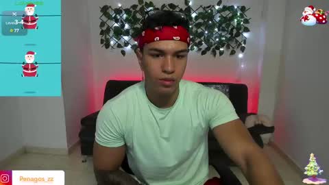 Snapshot of taylor_johnn chatting on 12-17-24, 02:33 Penagos zz online show from 12-17-24, 02:33