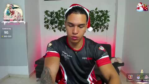 Snapshot of taylor_johnn chatting on 12-22-24, 03:00 Penagos zz online show from 12-22-24, 03:00