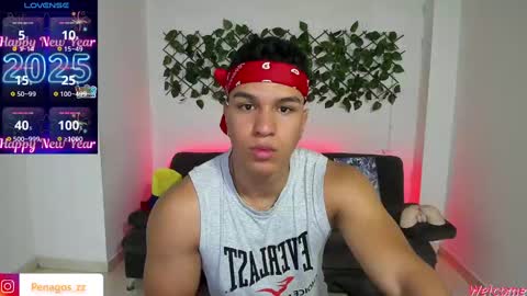 Snapshot of taylor_johnn chatting on 01-03-25, 03:44 Penagos zz online show from 01-03-25, 03:44