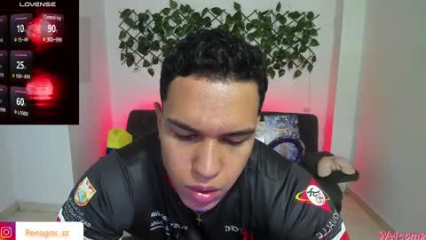 Snapshot of taylor_johnn chatting on 01-07-25, 02:08 Penagos zz online show from 01-07-25, 02:08