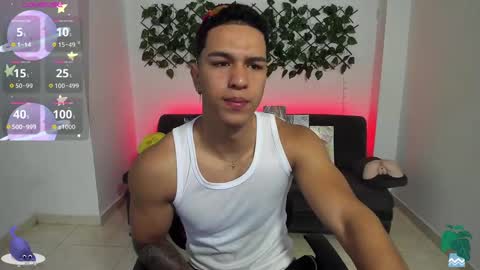 Snapshot of taylor_johnn chatting on 01-09-25, 03:01 Penagos zz online show from 01-09-25, 03:01