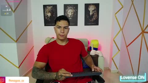 Snapshot of taylor_johnn chatting on 01-23-25, 08:13 Penagos zz online show from 01-23-25, 08:13