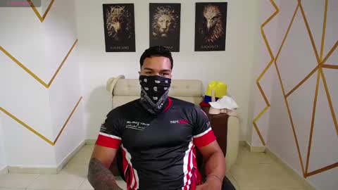 Snapshot of taylor_johnn chatting on 01-27-25, 04:11 Penagos zz online show from 01-27-25, 04:11