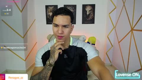 Snapshot of taylor_johnn chatting on 02-08-25, 08:32 Penagos zz online show from 02-08-25, 08:32