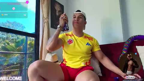 Snapshot of taylor_johnn chatting on 09-09-25, 09:03 Penagos zz online show from 09-09-25, 09:03