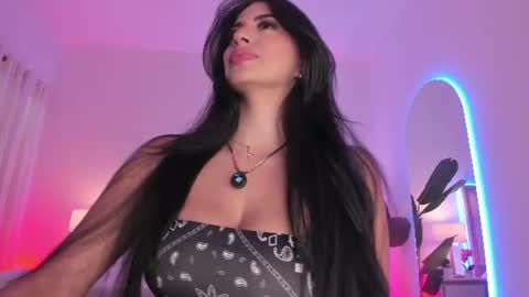 Snapshot of taylor_jonnees chatting on 06-23-26, 05:22 Taylor Help me to get 100 thumbs up online show from 06-23-26, 05:22