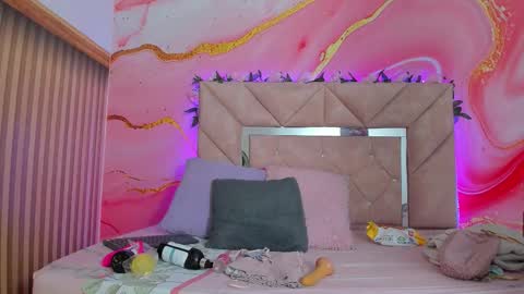 Oriana online show from 11-21-25, 10:58