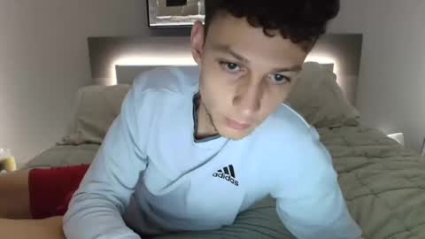 Snapshot of taylorcamz chatting on 09-12-25, 04:12 taylorcamz online show from 09-12-25, 04:12