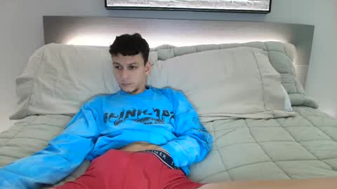 Snapshot of taylorcamz chatting on 09-16-25, 10:11 taylorcamz online show from 09-16-25, 10:11