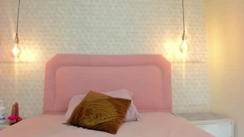 TAYLOR  online show from 03-24-26, 03:22