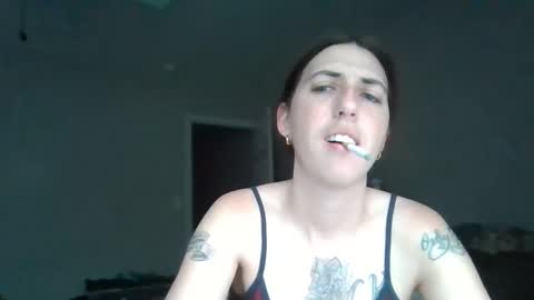 Snapshot of taylorslay chatting on 12-14-25, 02:44 taylorslay online show from 12-14-25, 02:44