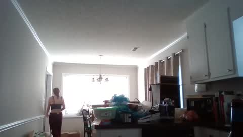 Snapshot of taylorslay chatting on 12-15-25, 05:28 taylorslay online show from 12-15-25, 05:28