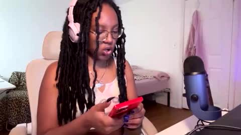Taylor online show from 05-08-26, 11:43