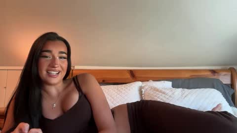 Snapshot of taylorxviolet chatting on 05-30-26, 08:50 Tayy online show from 05-30-26, 08:50
