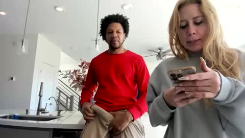 Snapshot of taylorxxxrae chatting on 01-08-26, 06:32 Taylor Rae online show from 01-08-26, 06:32