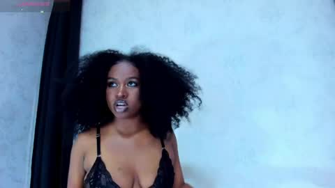 Tayra online show from 05-18-26, 09:09