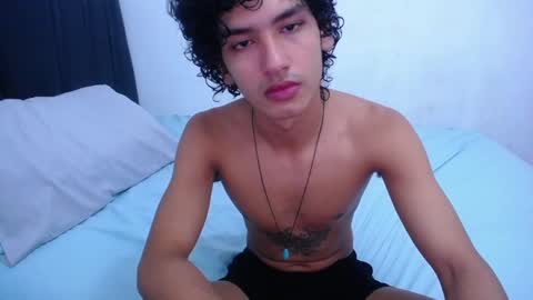 Snapshot of tayronx33 chatting on 01-21-25, 01:08 Tayron online show from 01-21-25, 01:08