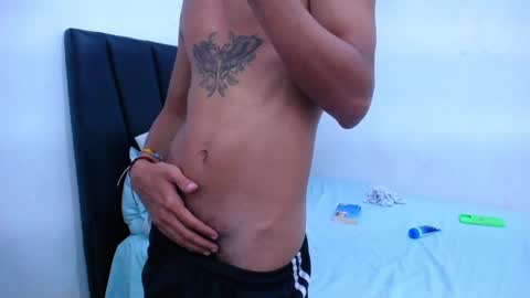 Snapshot of tayronx33 chatting on 02-15-25, 06:55 Tayron online show from 02-15-25, 06:55