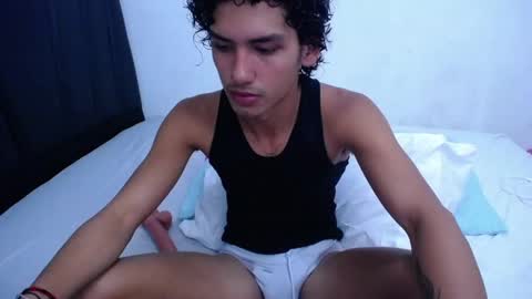 Snapshot of tayronx33 chatting on 03-01-25, 12:28 Tayron online show from 03-01-25, 12:28