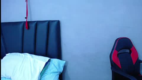 Snapshot of tayronx33 chatting on 10-02-25, 05:20 Tayron online show from 10-02-25, 05:20