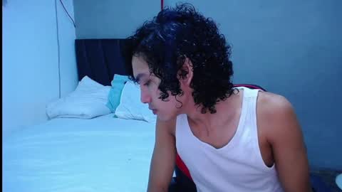 Snapshot of tayronx33 chatting on 10-05-25, 05:22 Tayron online show from 10-05-25, 05:22