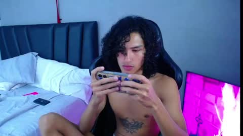 Tayron online show from 04-16-26, 06:41