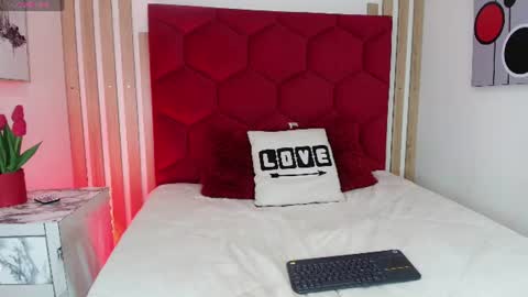 Snapshot of tayzon_foxxx chatting on 07-04-26, 08:15 Sofia online show from 07-04-26, 08:15