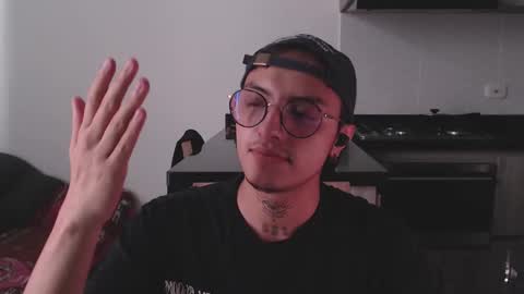 Snapshot of te0__0 chatting on 03-05-25, 03:18 Teo independent model online show from 03-05-25, 03:18