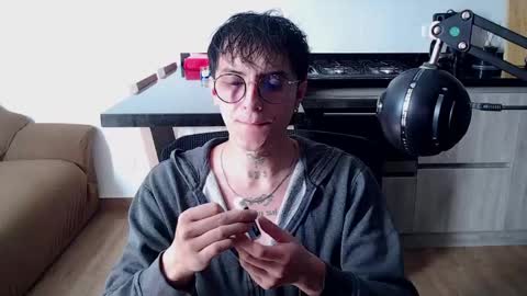 Snapshot of te0__0 chatting on 03-31-26, 12:27 Teo independent model online show from 03-31-26, 12:27
