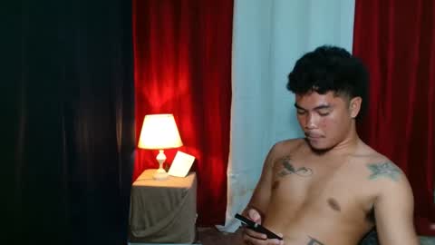 teahyun_yeongsu online show from 11-19-25, 06:57