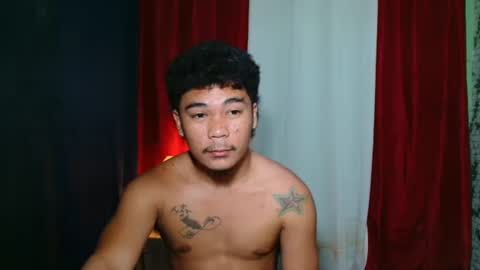 teahyun_yeongsu online show from 11-29-25, 12:08