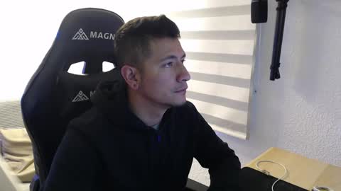 DYNAMITE DUO69 online show from 04-21-26, 12:00