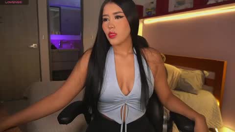 Loren Soler    Sophie Soler 19 years online show from 04-14-26, 03:40