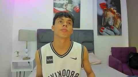 Team Twinks online show from 11-03-25, 11:11