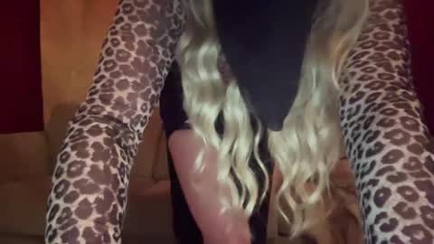 Snapshot of tease4meplz chatting on 10-26-25, 07:31 tease4meplz online show from 10-26-25, 07:31