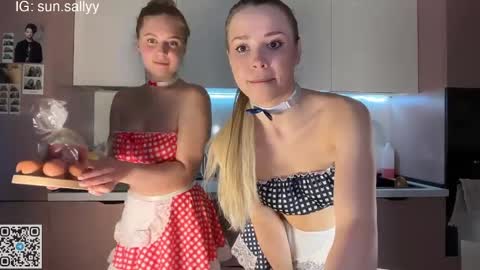 Snapshot of teasekiss chatting on 04-06-26, 09:49 Sally and Sandy online show from 04-06-26, 09:49