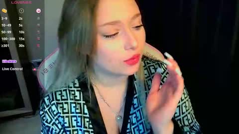 Snapshot of teasemily chatting on 03-09-26, 05:39 teasemily online show from 03-09-26, 05:39