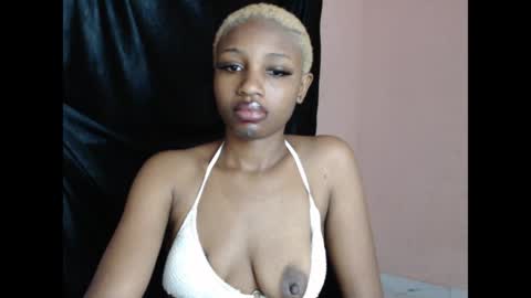 Snapshot of teasexkitty chatting on 05-19-26, 01:56 teasexkitty online show from 05-19-26, 01:56