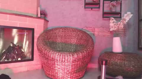 ashley online show from 12-04-25, 12:20