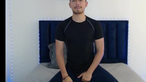 Snapshot of teban_28 chatting on 12-01-25, 04:45 teban_28 online show from 12-01-25, 04:45