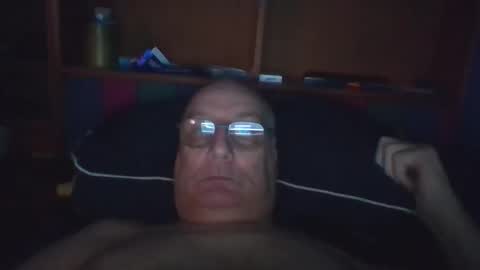 Snapshot of tebb61 chatting on 11-09-25, 08:18 Mark online show from 11-09-25, 08:18