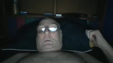 Snapshot of tebb61 chatting on 11-13-25, 08:35 Mark online show from 11-13-25, 08:35