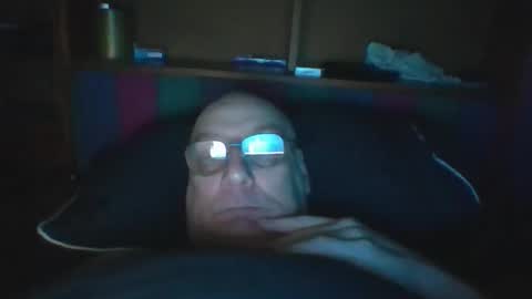 Snapshot of tebb61 chatting on 12-22-25, 08:22 Mark online show from 12-22-25, 08:22