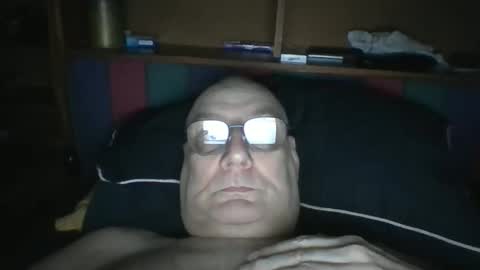 Snapshot of tebb61 chatting on 12-23-25, 05:27 Mark online show from 12-23-25, 05:27