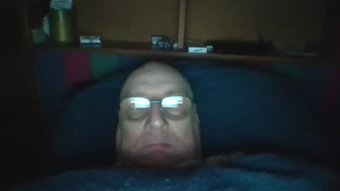 Snapshot of tebb61 chatting on 02-15-26, 09:41 Mark online show from 02-15-26, 09:41